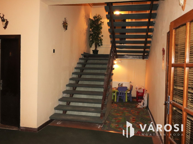 Szabadkígyósi kastély mellett kíváló befektetési lehetőség