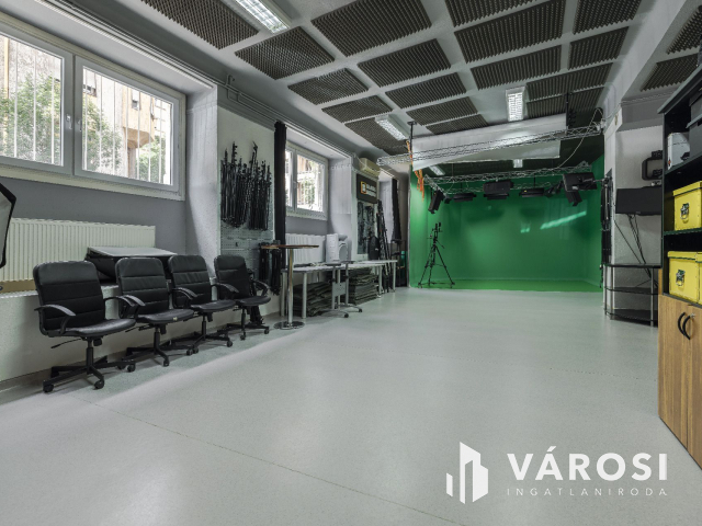 Budai 220 nm alapterületű stúdió