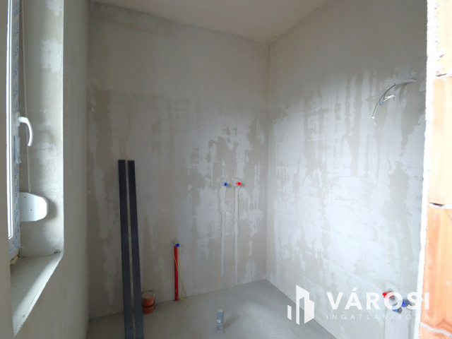 Ebbe a Kisbácsai házba már tavasszal beköltözhet!