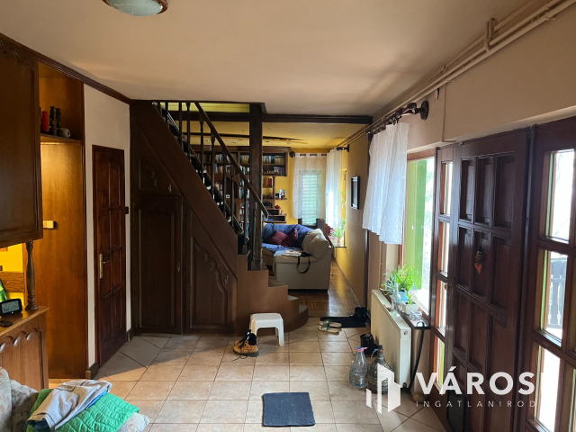 Kis-dunához közel családi ház eladó Kiskunlacházán!