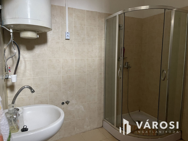 Befektetés vagy lakóház jó helyen