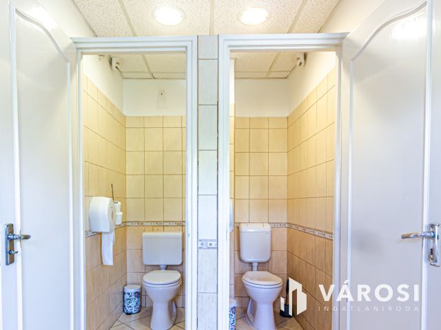 Kiadó 31 m2 alapterületű iroda modern irodaházban