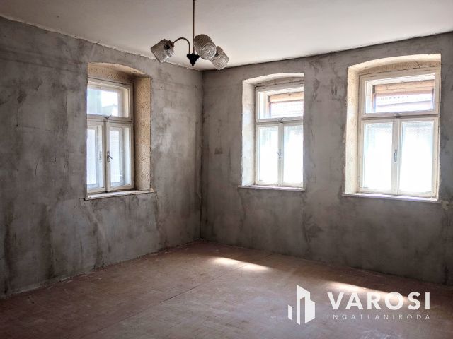 Pásztó, Hasznos: a kis parasztház újjászületésre vár