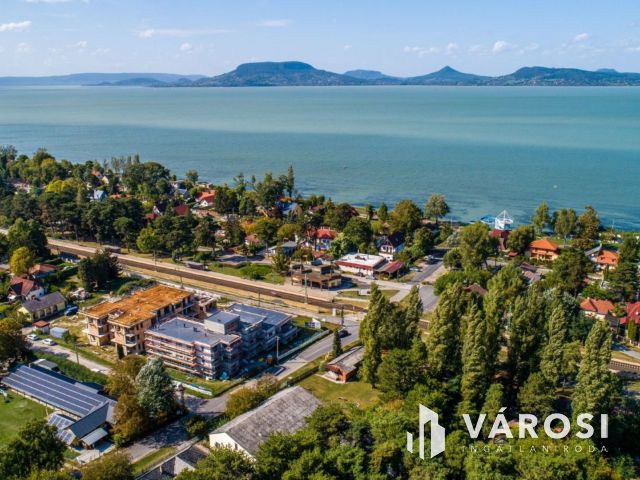 Új építésű lakás (A74), a Balatontól 200 méter távolságra
