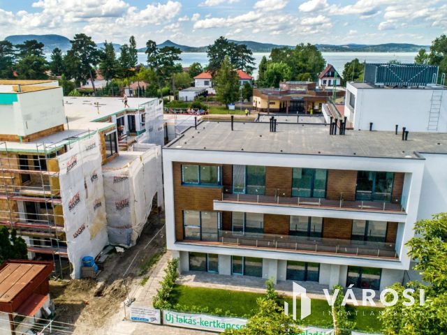 Új építésű lakás (A73), a Balatontól 200 méter távolságra