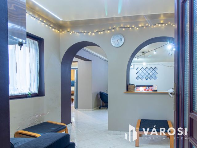 Családi ház és üzleti ingatlan egyben eladó Pátyon !