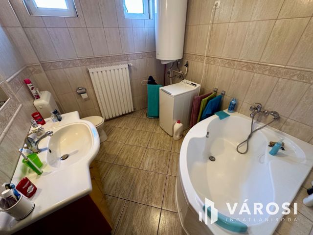 Zagyvapálfalván 4 szobás családi ház eladó!