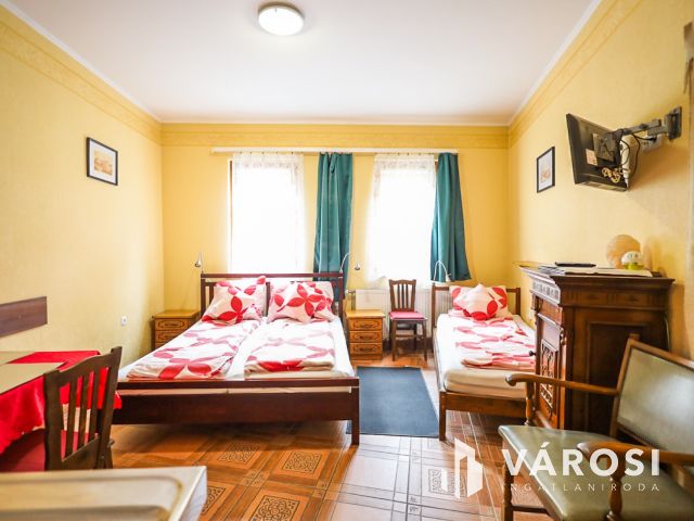 Újszerű, 10 egységből álló apartmanház a Vár tövében