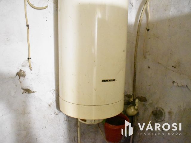 Családi ház jaminában a horgásztó mellett!