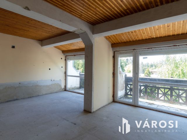 Kiváló befektetési lehetőség az Aranyparton