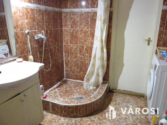 Két generációs otthon