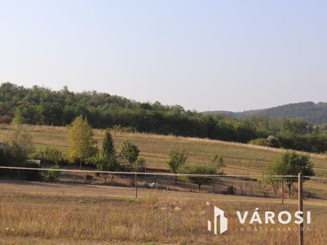 Fantasztikus panorámás telek Kerekiben eladó