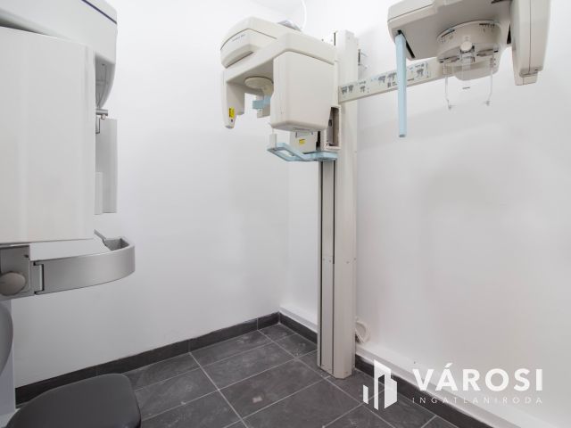 Újbudán 24 m2-es, felszerelt, bútorozott fogászati rendelő