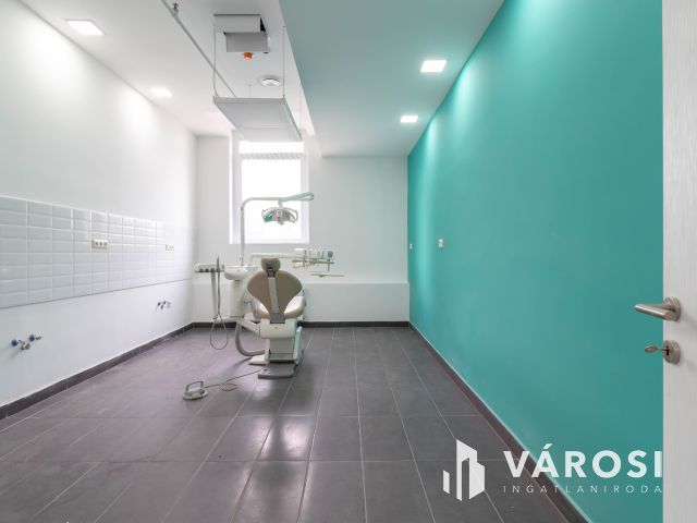 Újbudán 24 m2-es, felszerelt, bútorozott fogászati rendelő
