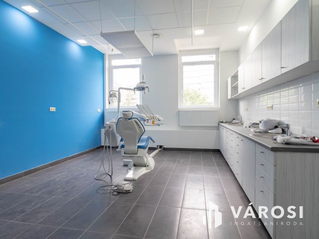 25 m2-es felszerelt, berendezett fogászati rendelő Újbudán