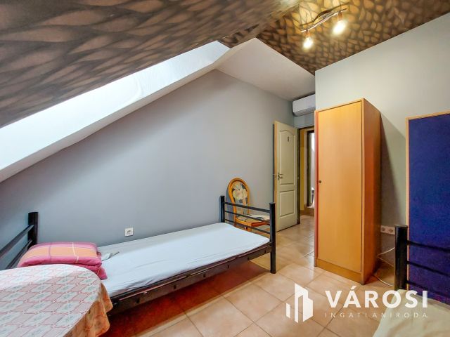 Eladó apartmanház – munkásszállás - nyaralóház