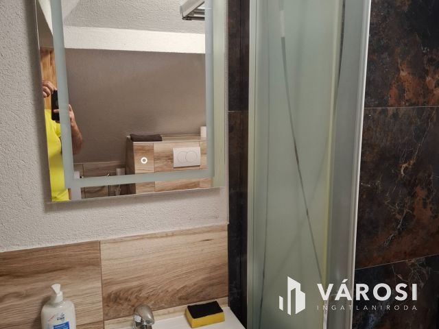 Két lakás egyben, kiváló befektetés Siófok szívében