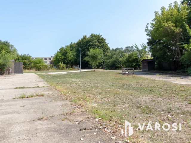 Ipari-logisztikai célokra alkalmas telek, 15.ker., 3498 m2