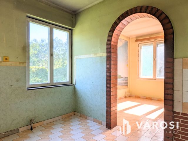 Nyaraló vagy  kis családi ház - Ön dönt!