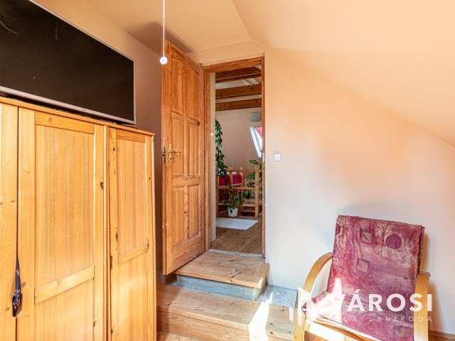 Természetes anyagokból készült családi ház Szatymazon!