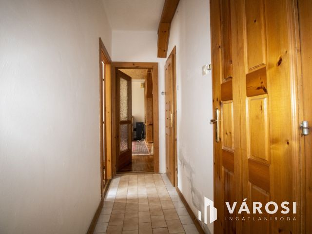 Turisztikai, közösségi célra is alkalmas üdülő Szanazugban