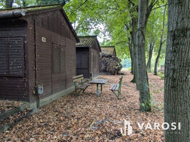 Nyaralókomplexum Szarvason-Kivételes Lehetőség a Vízparton!