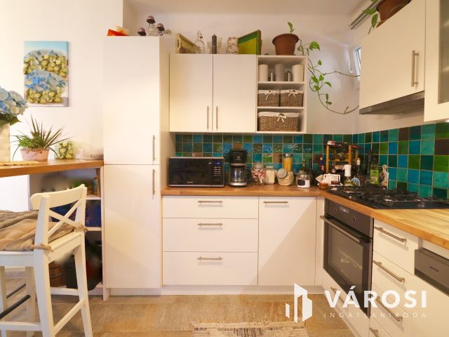 Felújított családi ház az Adyn