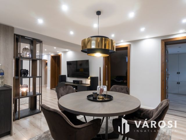 Exkluzív családi ház Tiszaföldvár szívében