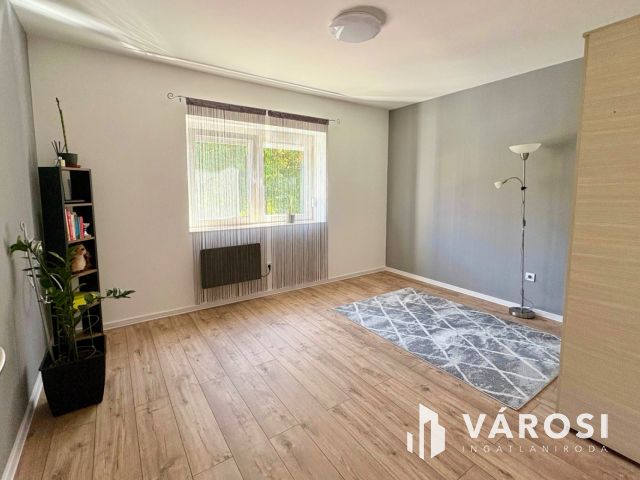 Beszterce közelében felújított ikerház eladó!