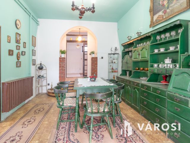 Társasházi kertes ház Dorozsmán