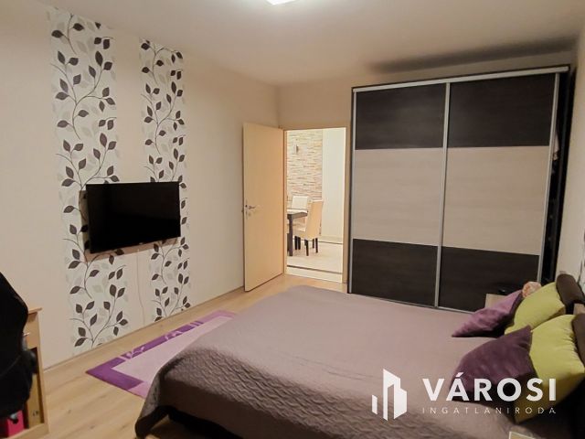 Felújított, modern lakás 5 percre a belvároshoz!