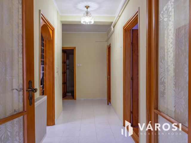 Jó állapotú 3 szobás családi ház Dobozon