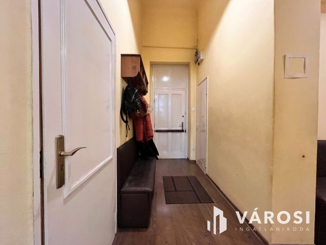 Erkélyes, galériázható lakás  a belvárosban - ne hagyja ki!