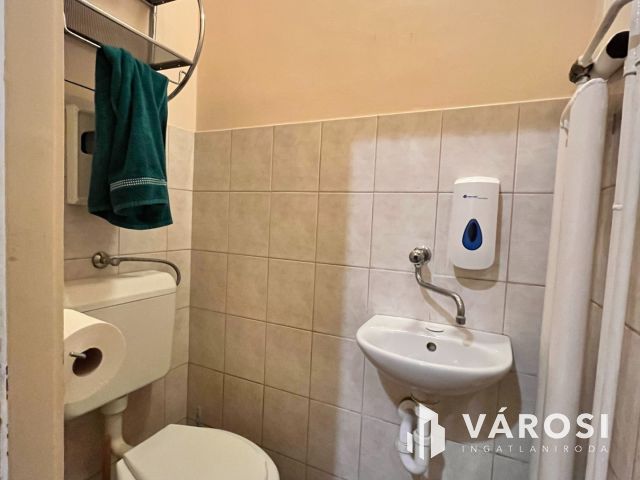 Erkélyes, galériázható lakás  a belvárosban - ne hagyja ki!