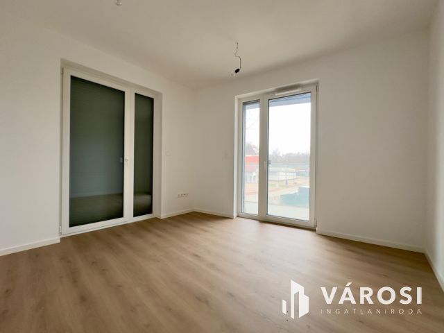 Balatonföldváron 1. emeleti luxuslakás eladó!