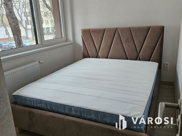 Debrecen Belvárosi Szuper Kis Albérlet!