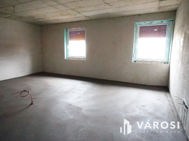 Gyál csendes utcájában 4 hálós új építésű ikerfél eladó