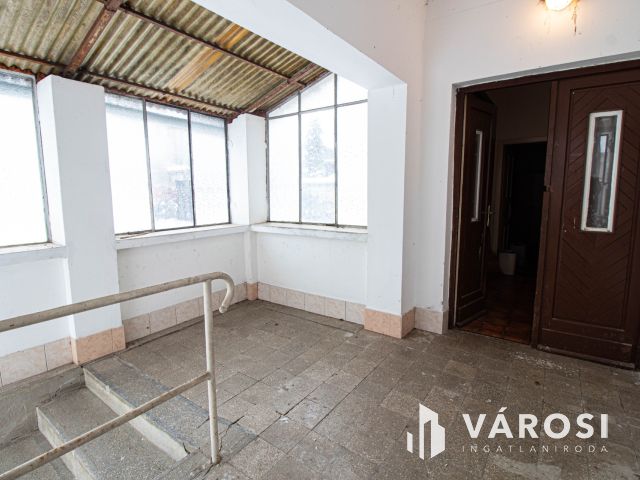 Tágas családi ház remek áron