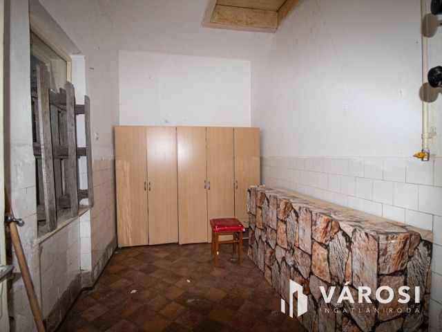 Tágas családi ház remek áron