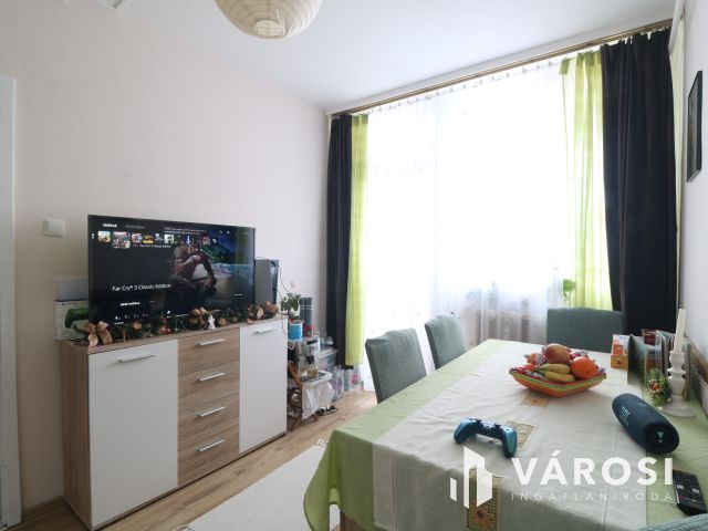 Eladó Panel Lakás Hódmezővásárhelyen !