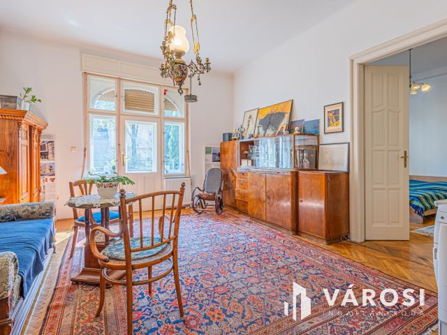 Gyönyörű nagypolgári lakás eladó