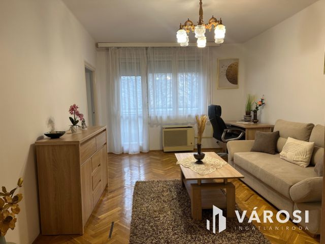 Kivételes helyen, csendes környezetben lakás KIADÓ!