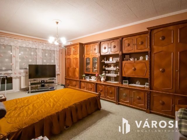 Gyorsan költözhető 2 szobás panellakás