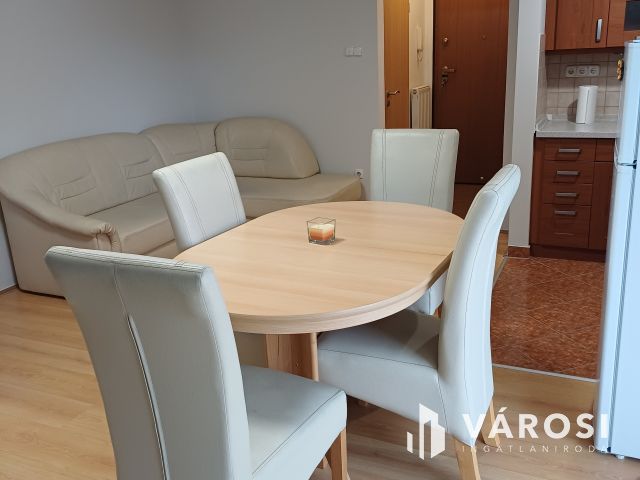 Otthonos  lakás kiadó  a XIII. kerületben, Parkolóval