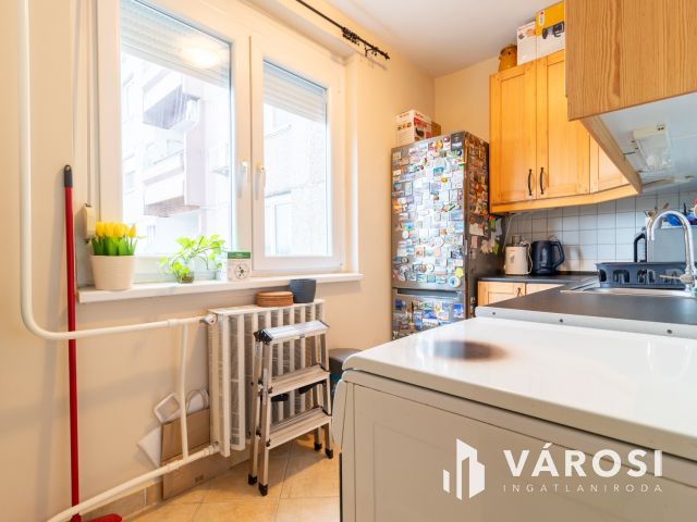 Eladó 2+1 félszobás lakás Óbudán