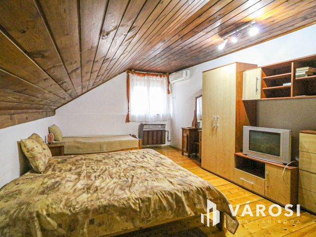 Nagy családi ház eladó vendégház lehetőséggel Gyomán