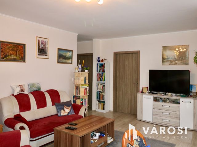 Újszerű családi fészek Győrságon