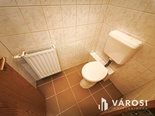 Utcafrontos üzlethelyiség Terézvárosban!