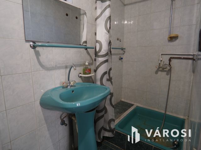 Zalakaroson családi kis családi ház kis udvarral