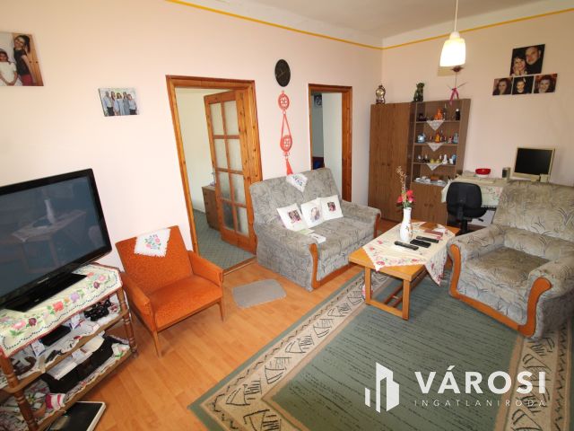 Jó szerkezetű ház Vésztőn.